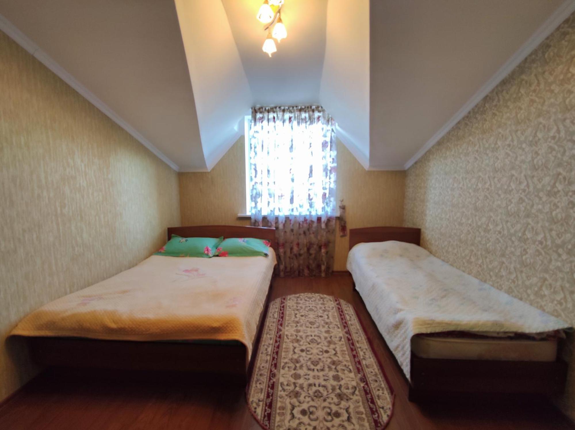 Hotel Адилет Czołponata Zewnętrze zdjęcie