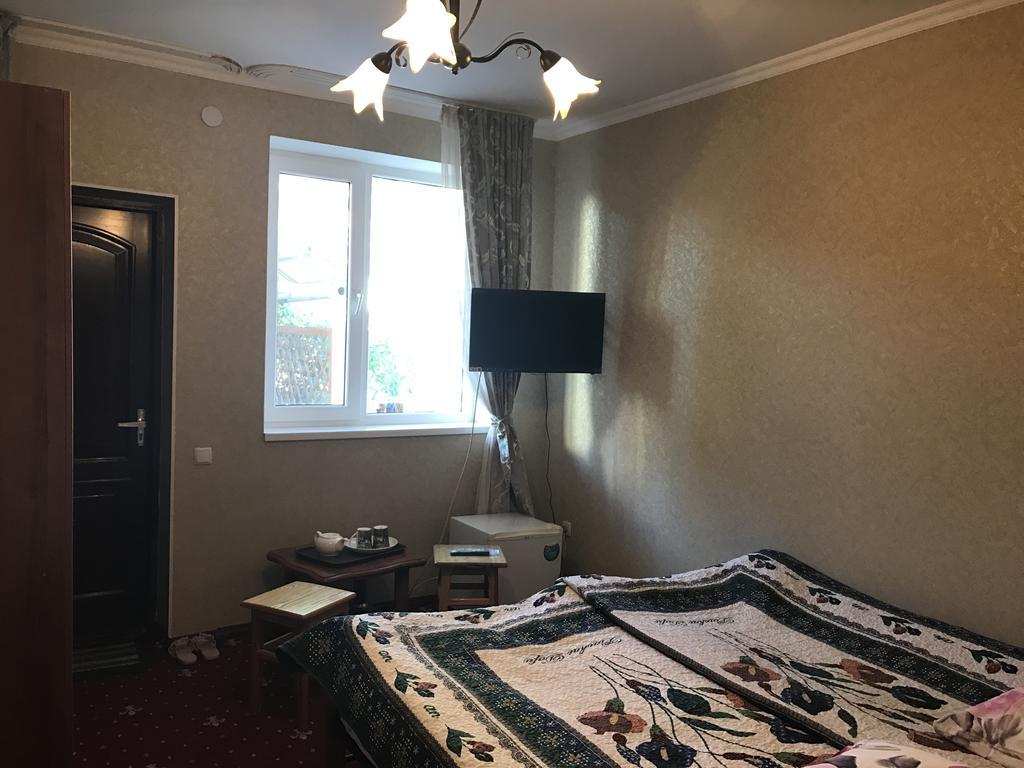 Hotel Адилет Czołponata Zewnętrze zdjęcie