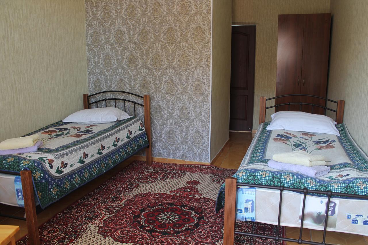 Hotel Адилет Czołponata Zewnętrze zdjęcie