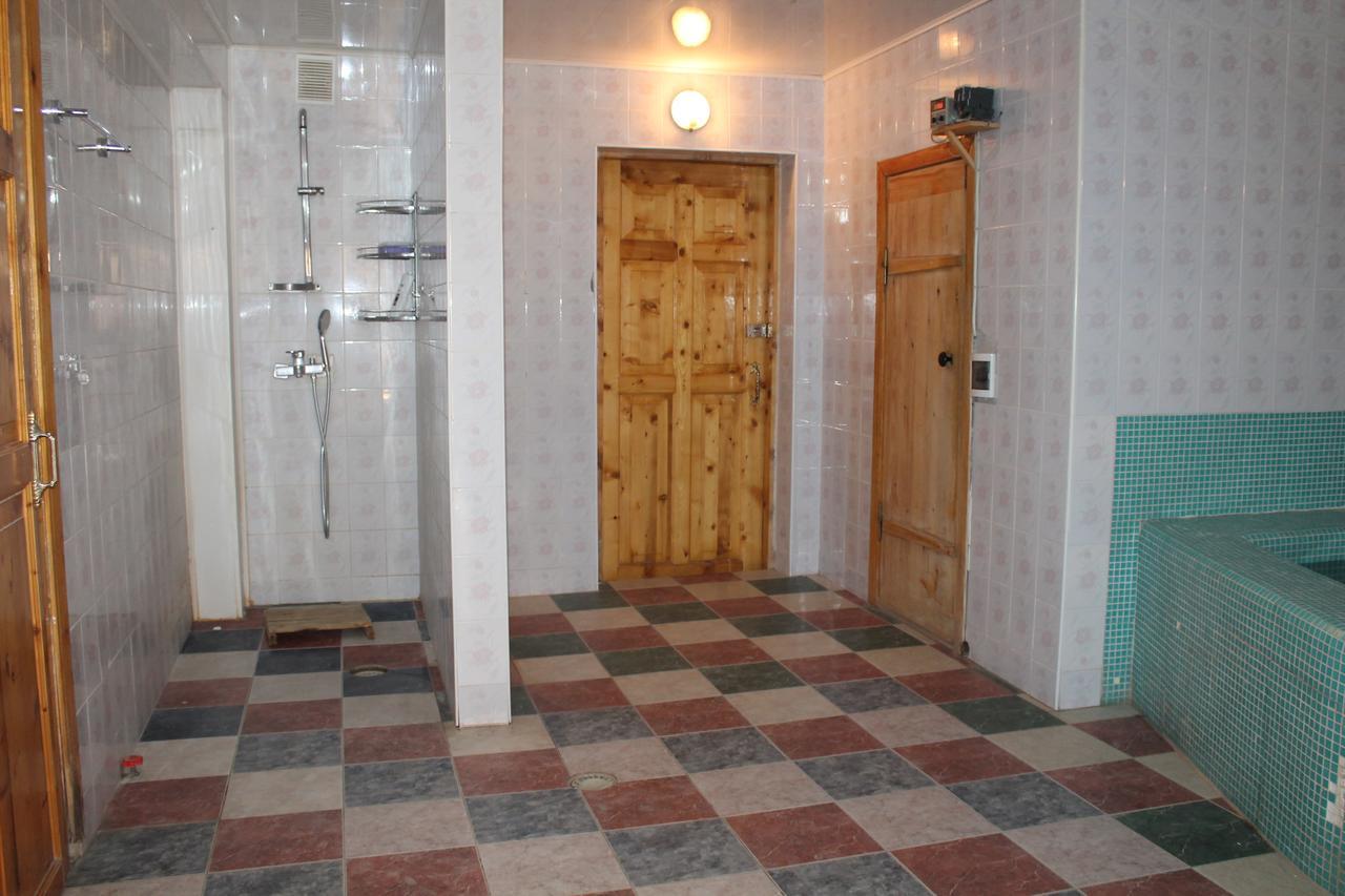 Hotel Адилет Czołponata Zewnętrze zdjęcie